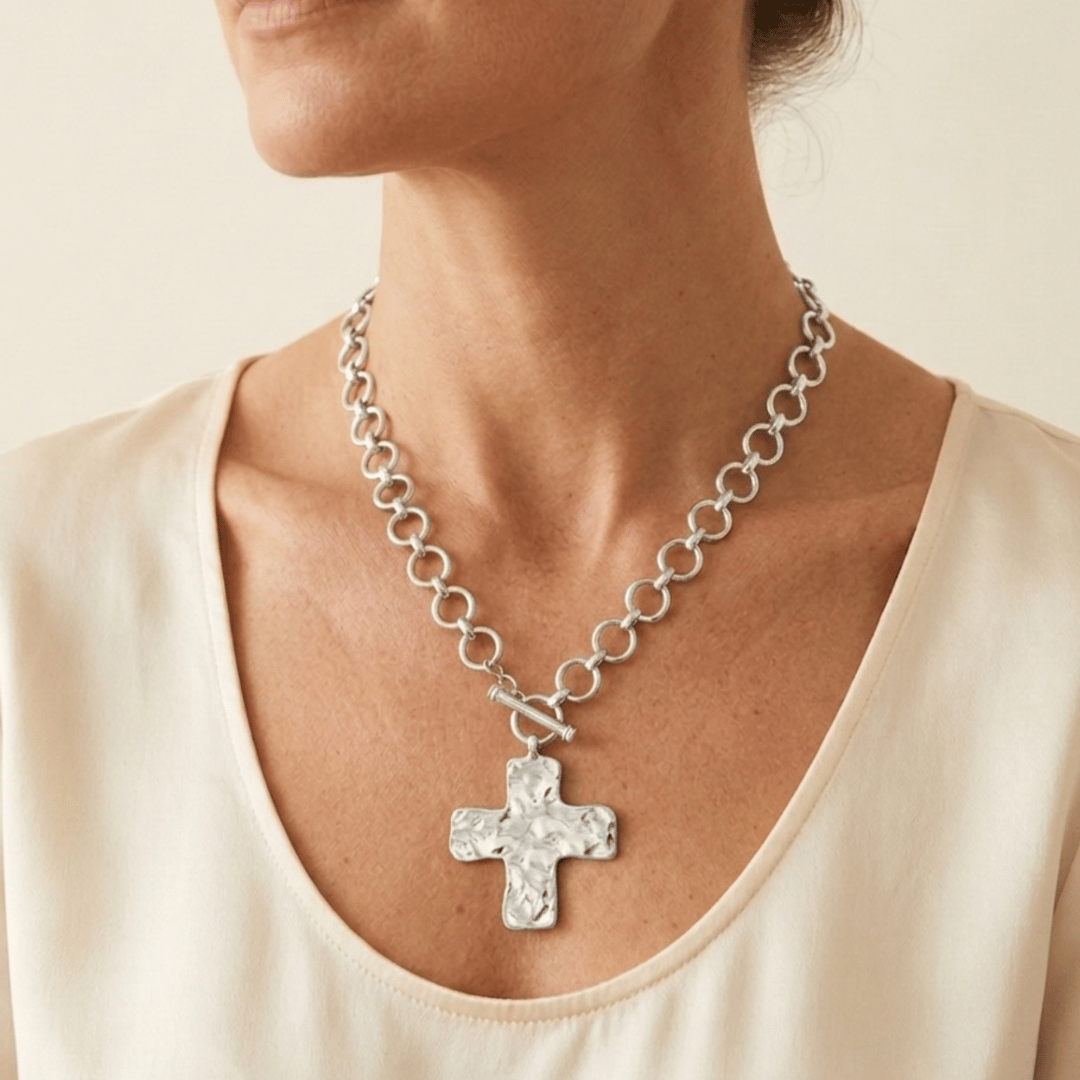 The Eternal Hammered Necklace